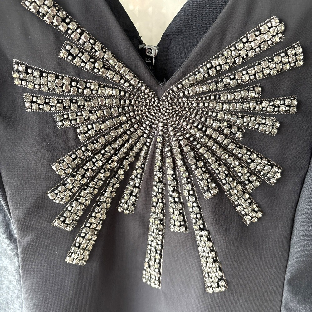 Stella & Jamie Black Rhinestone Embellished V-Neck Mini Cocktail Dress Medium